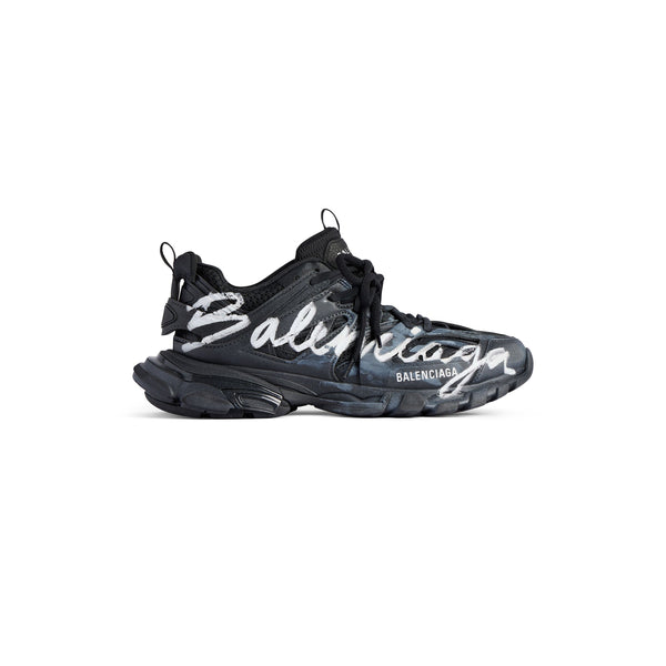SIGNATURE TRACK SNEAKER IN BLACK/WHITE