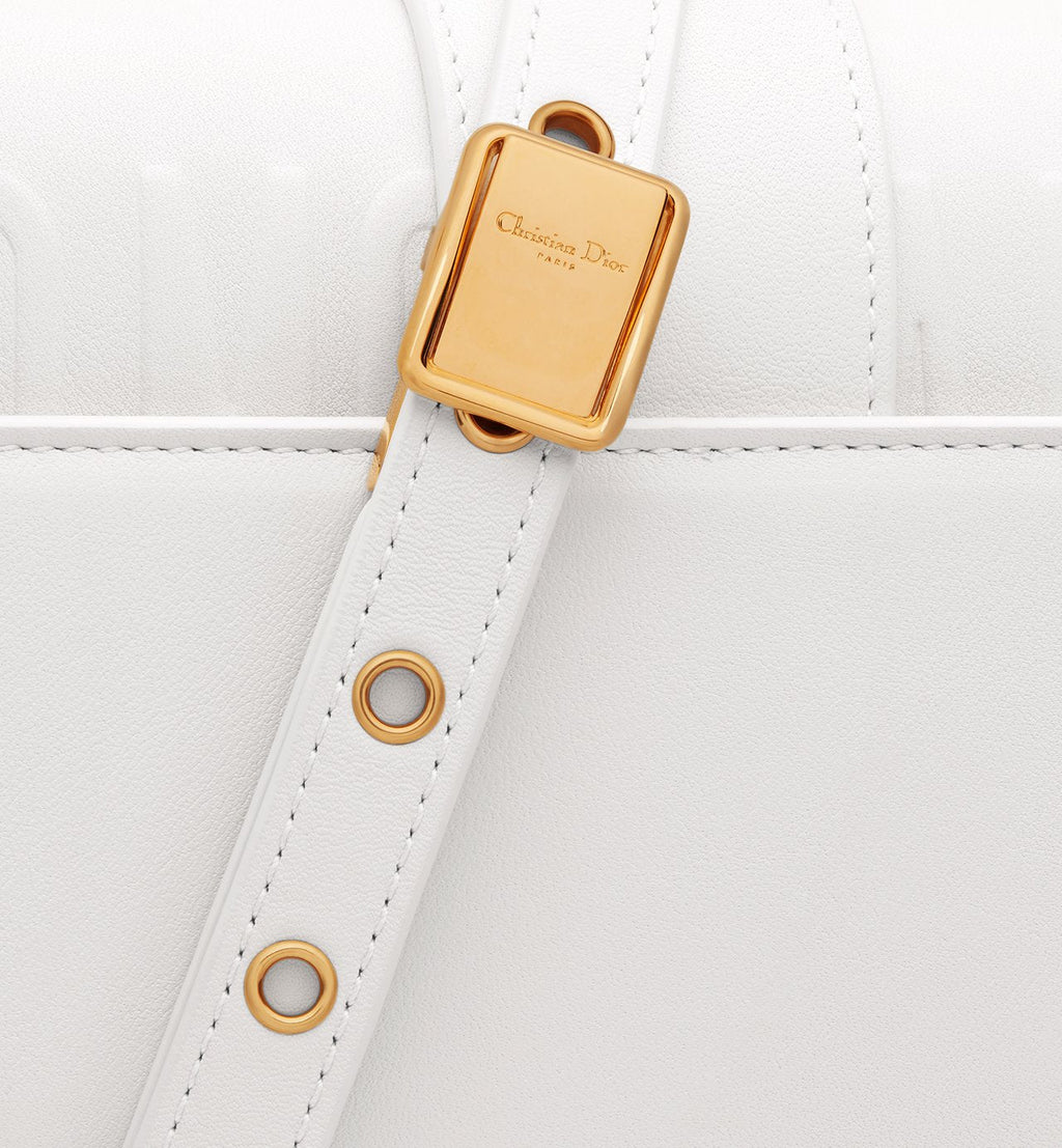 30 Montaigne East-West Chain Bag