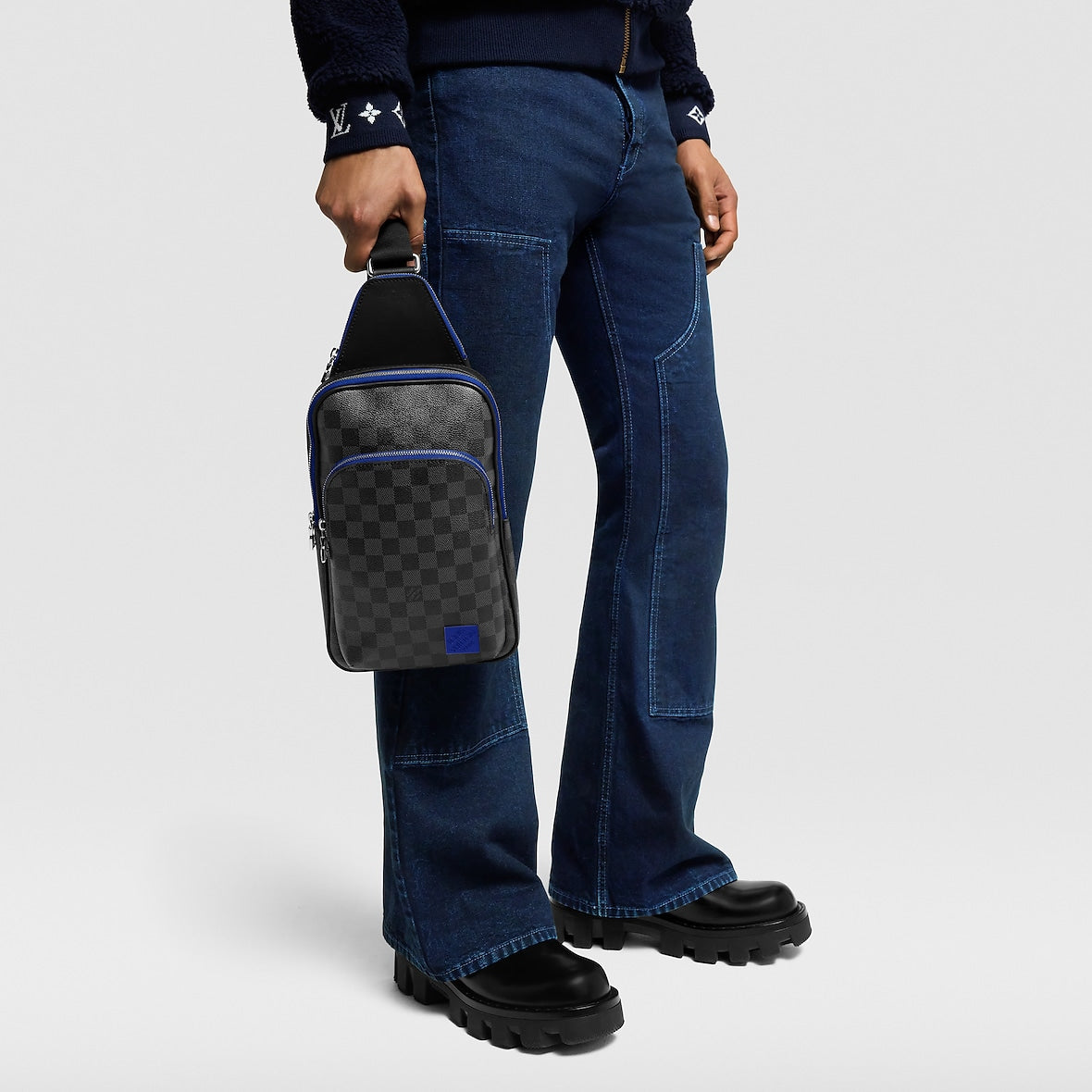 Avenue Sling Bag