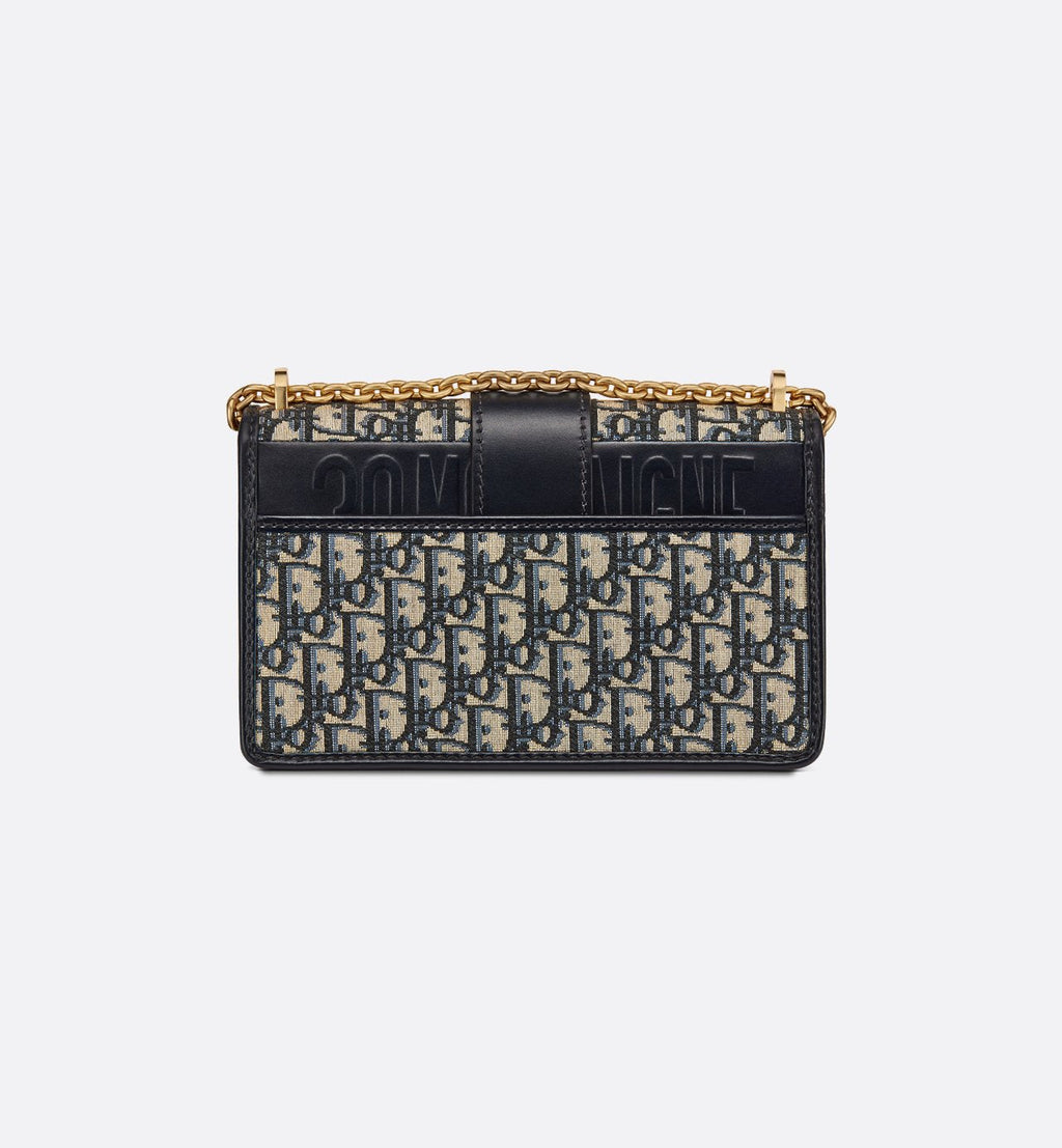 30 Montaigne chain bag