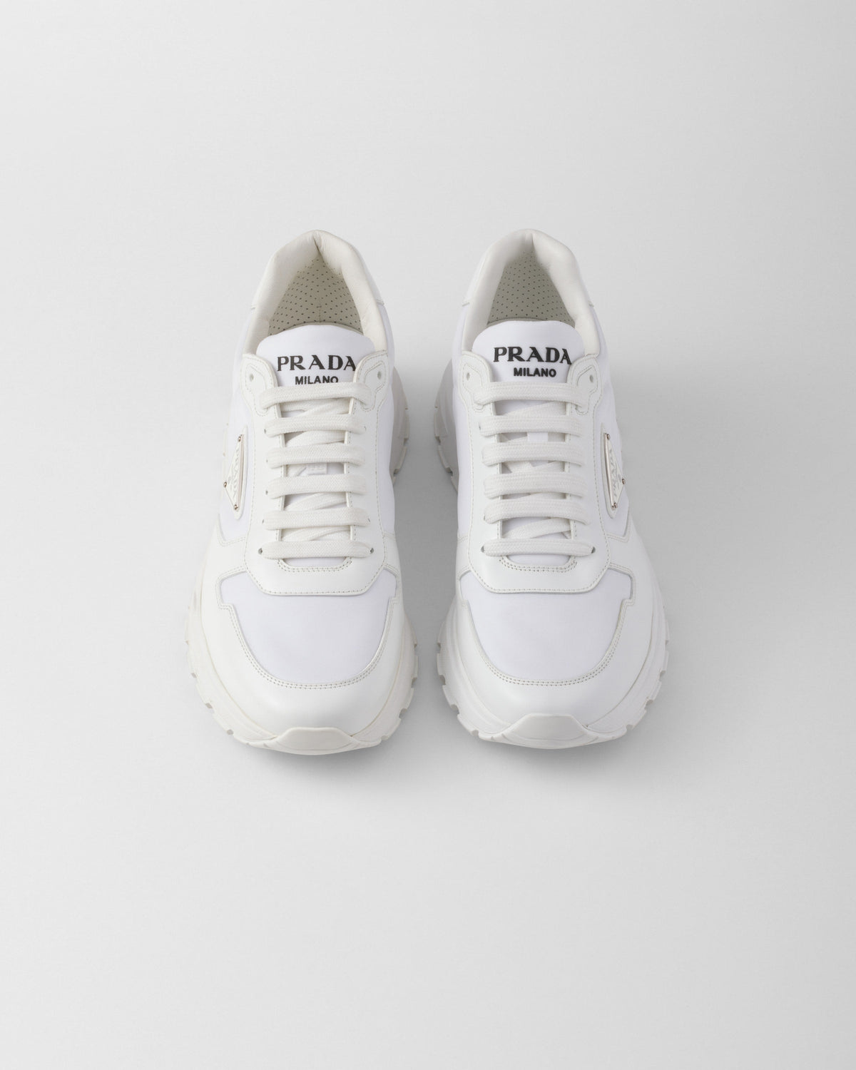 Basket Prada Blanc en cuir brossé