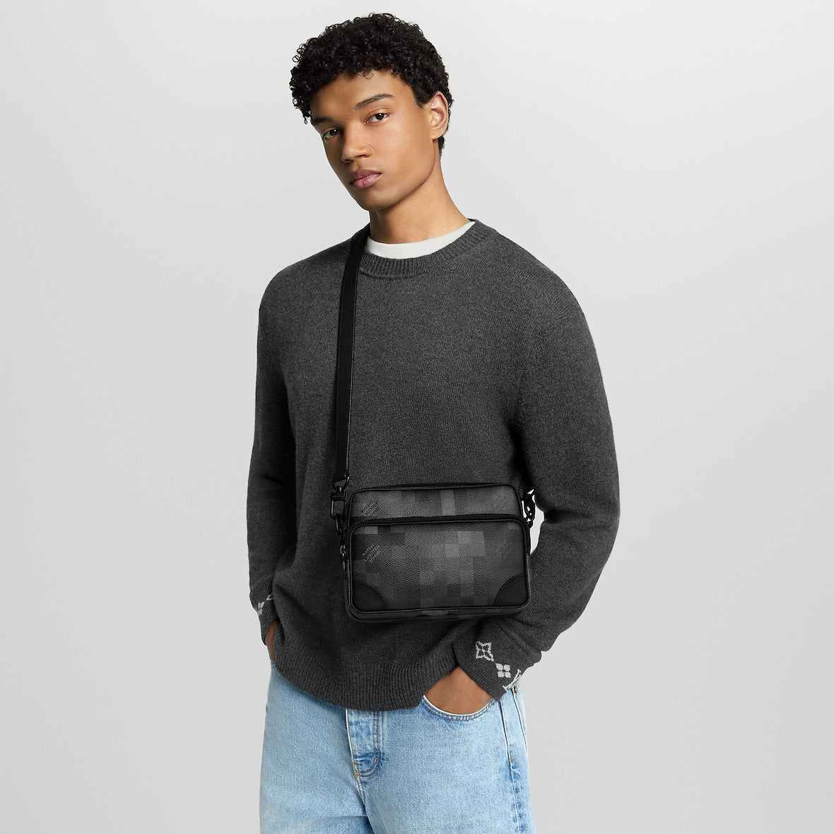 Nil Messenger Bag