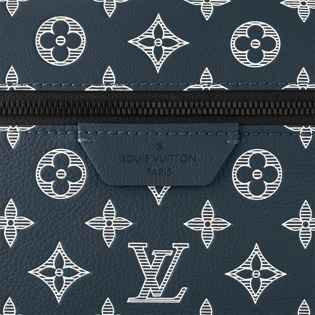 Discovery PM Backpack Monogram Shadow Navy