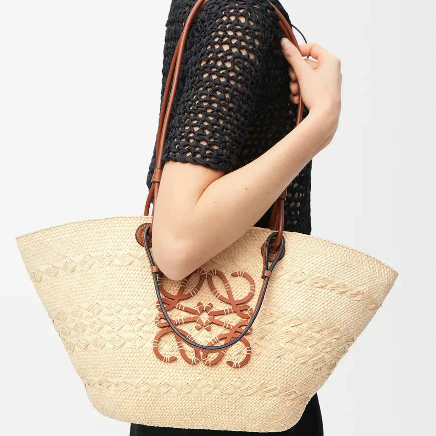 Loewe - Anagram basket in Iraca palm and calfskin