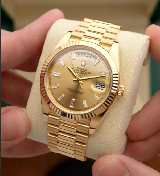 Rolex Day-Date 40 in solid 18k yellow gold