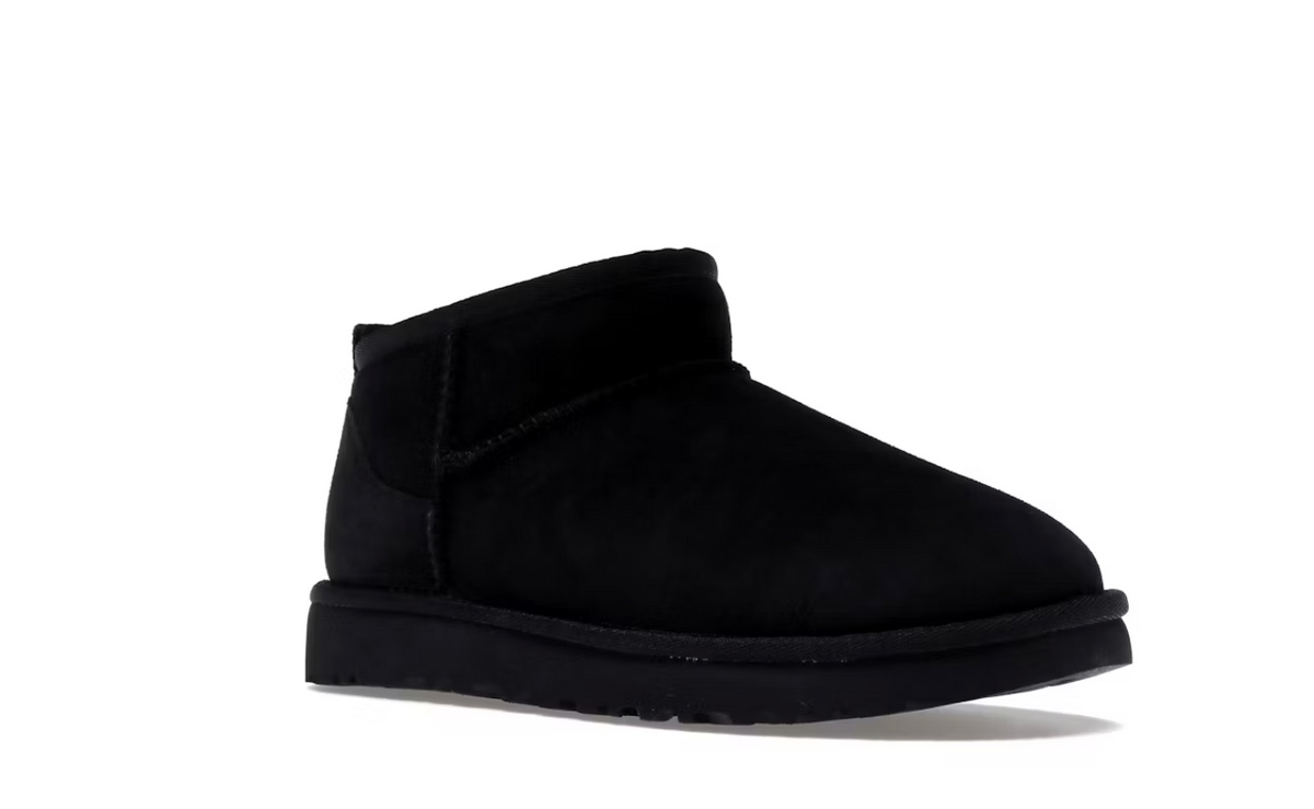 UGG Classic Noir