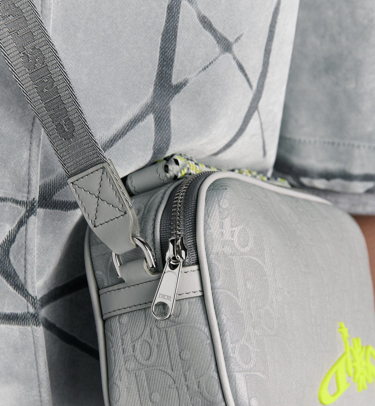 Dior Mini sac zippé DIOR AND LEWIS HAMILTON 1
