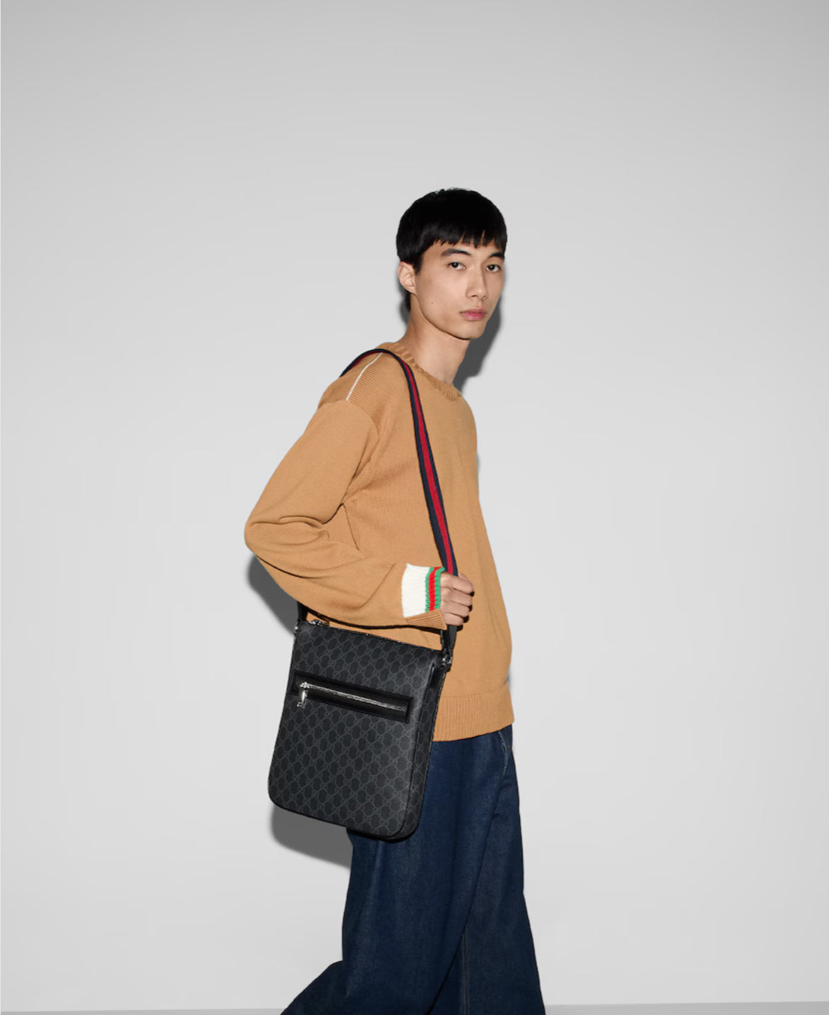 GG Black medium messenger bag