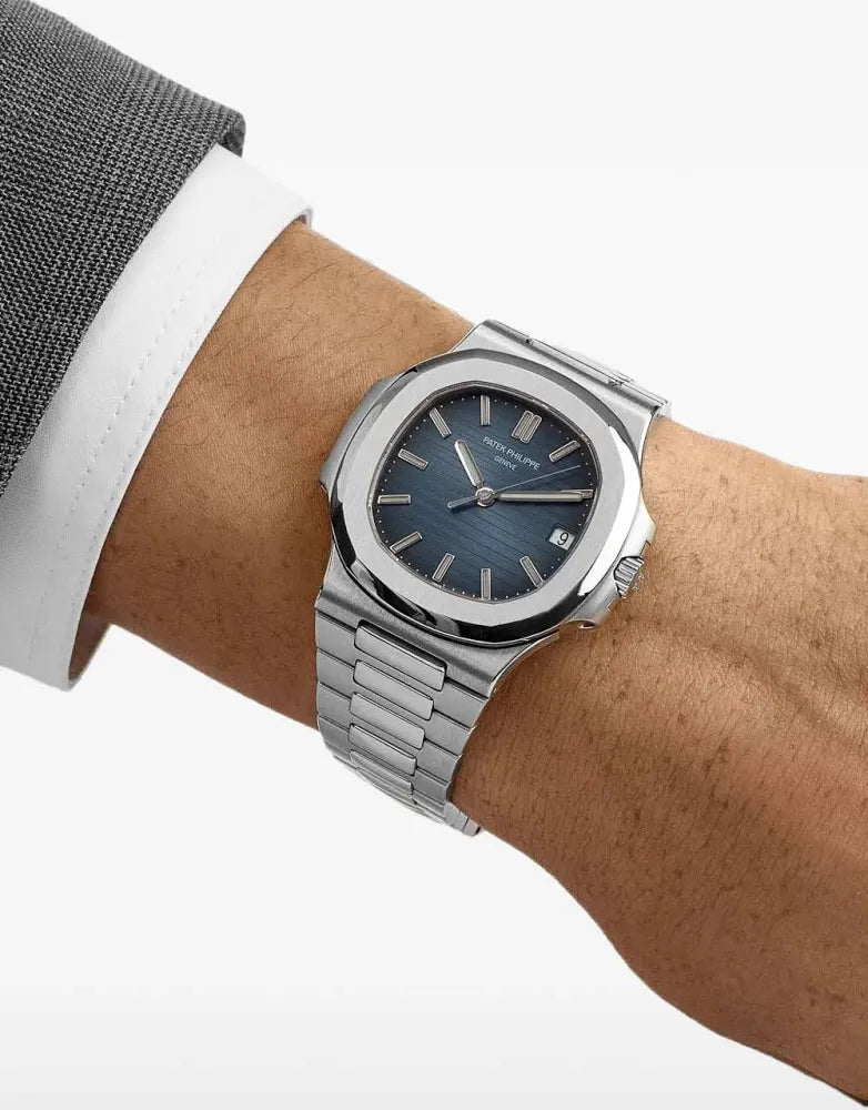 Patek Philippe - Nautilus 5711/1A-010 40mm watch (2011) - unisex - stainless steel - One Size - Blue