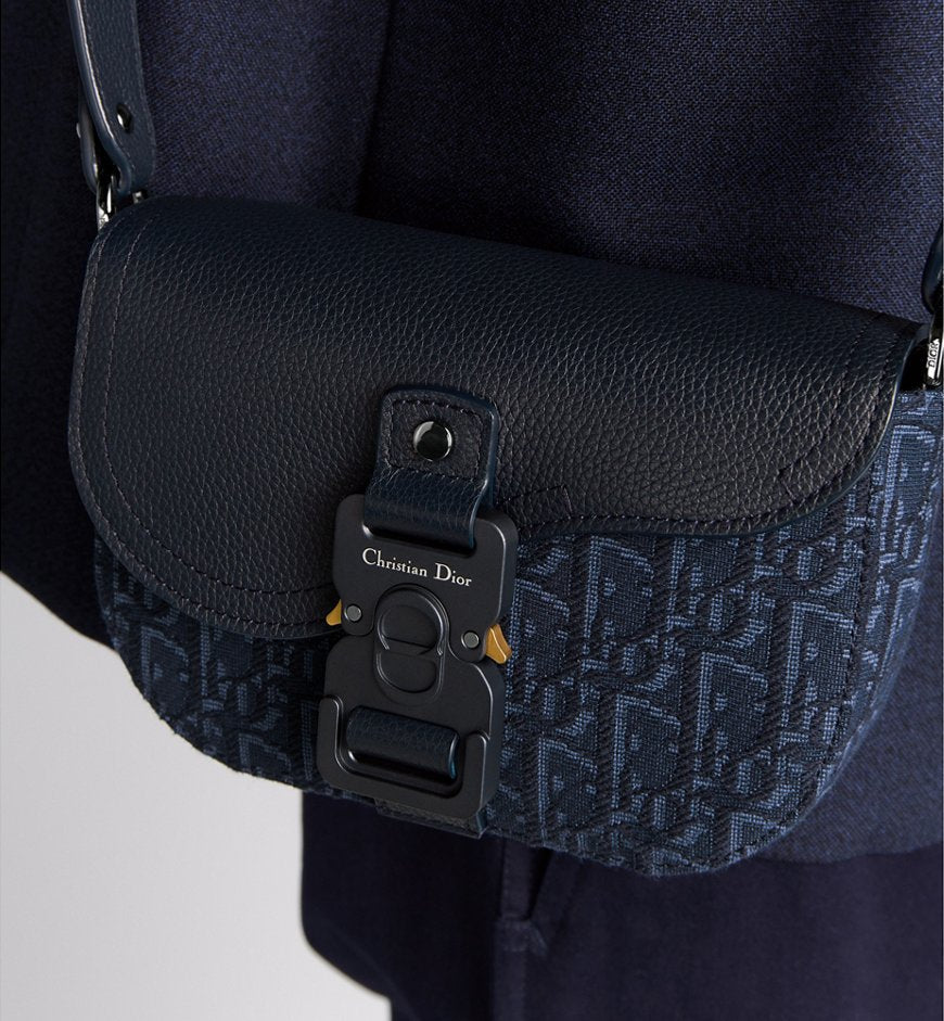 Dior Mini sac Messenger à rabat Saddle Bleu Marine