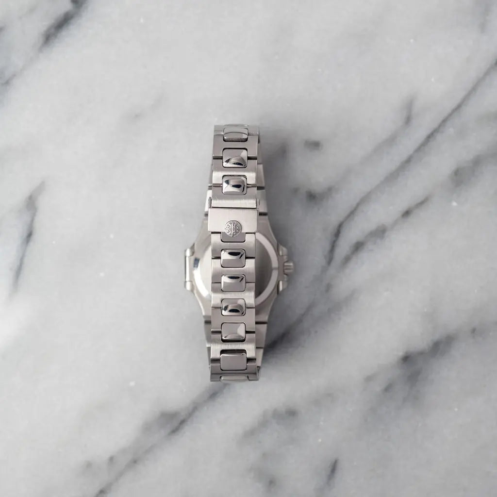 Patek Philippe Nautilus 5711/1A-010 - Black