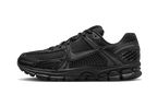 Vomero Triple Black