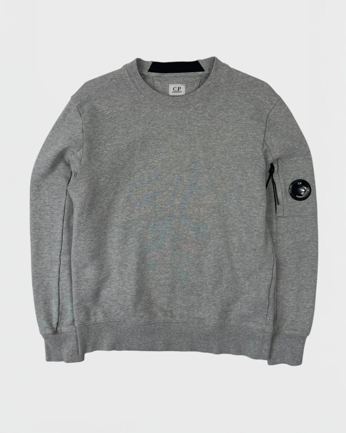 C.P. Company pull