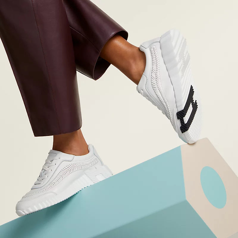 Hermes Bouncing White